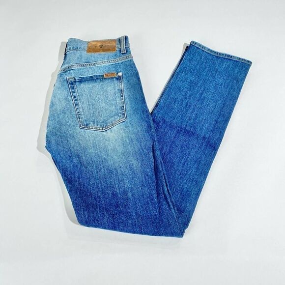 7 for All Mankind straight leg light wash jean - Picture 2 of 9